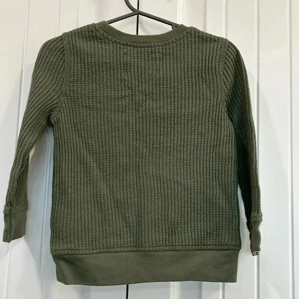 Old Navy long sleeve shirt